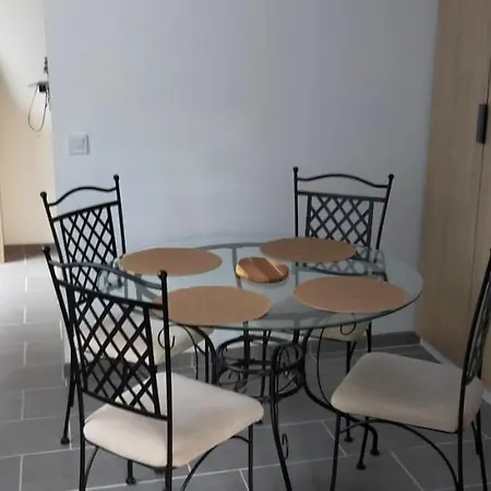 Le Clos Des Primeveres Apartment *
